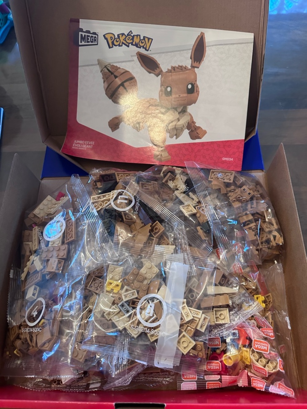 MEGA Pokémon Eevee Building Set - Brown & Tan